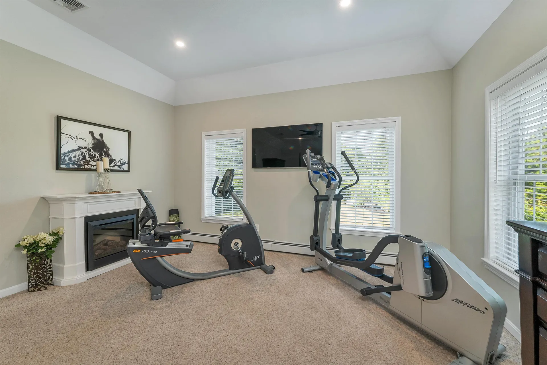 12 Longmeadow Road Windham NH 03087