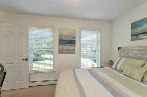 12 Longmeadow Road Windham NH 03087