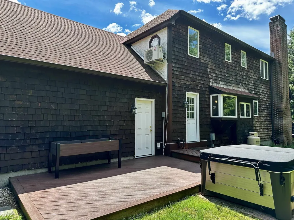608 Orchard Hill Pittsford VT 05765