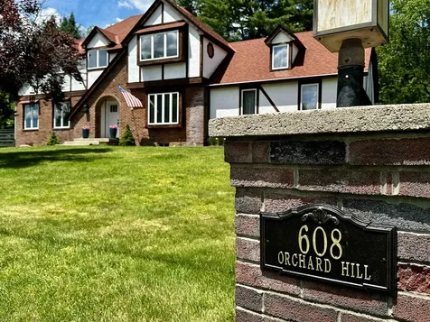 608 Orchard Hill Pittsford VT 05763
