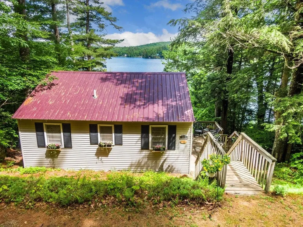 326 Hemlock Drive Gilmanton NH 03237