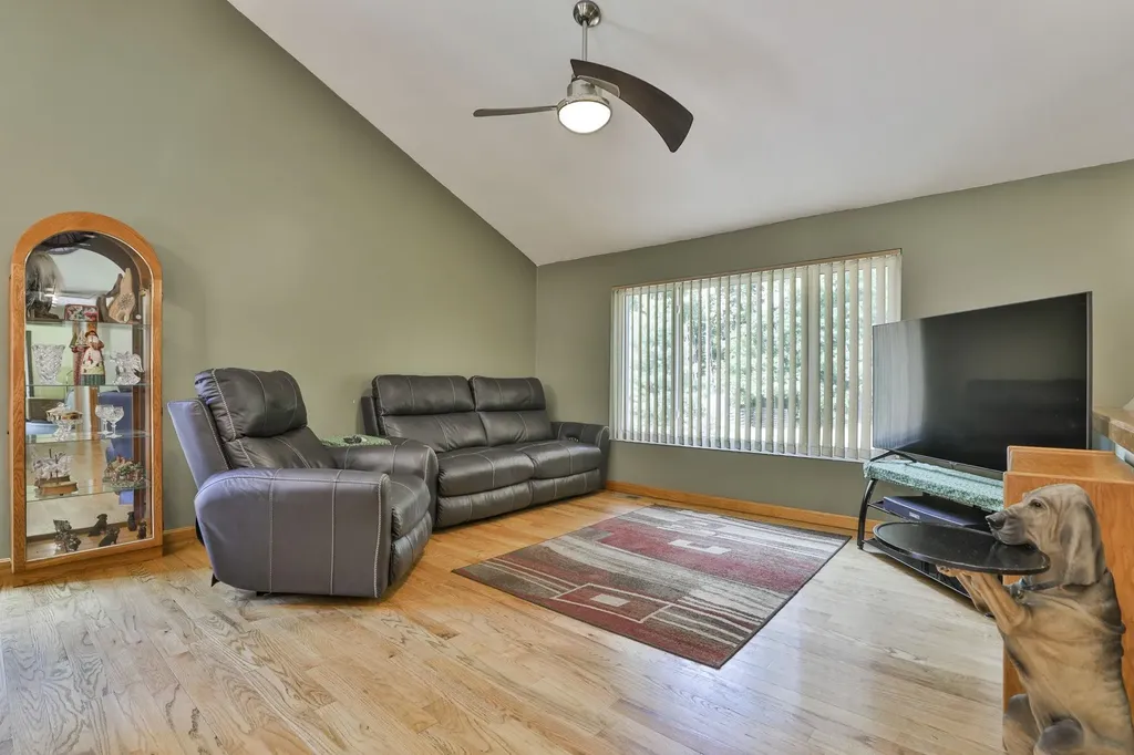 3 Friar Tuck Court Merrimack NH 03054