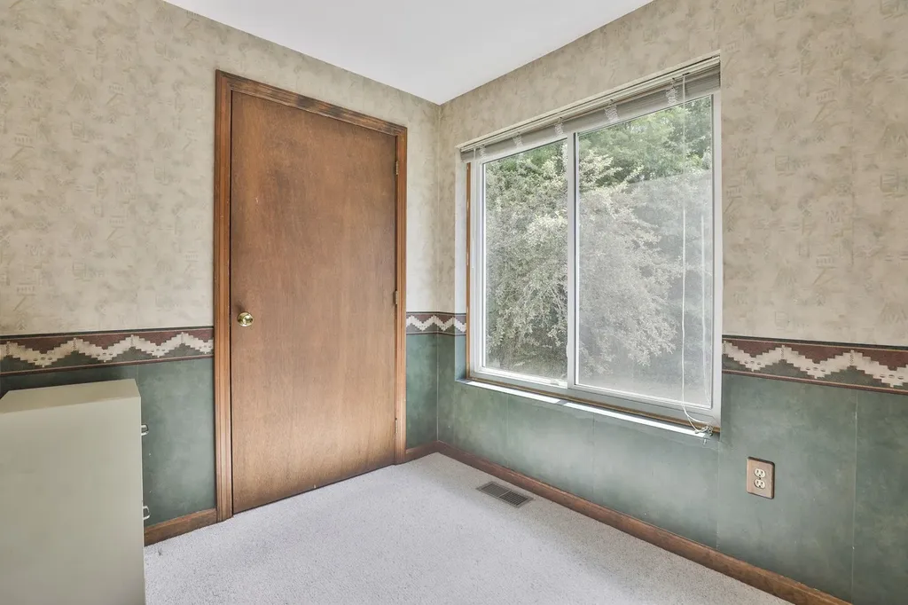 3 Friar Tuck Court Merrimack NH 03054