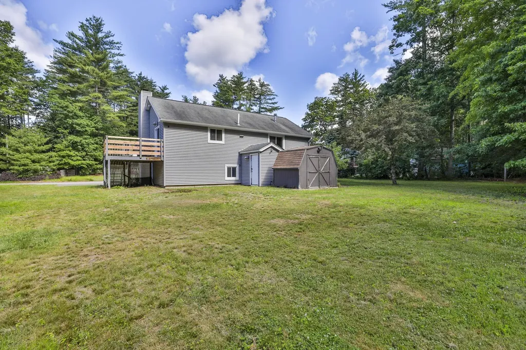 3 Friar Tuck Court Merrimack NH 03054