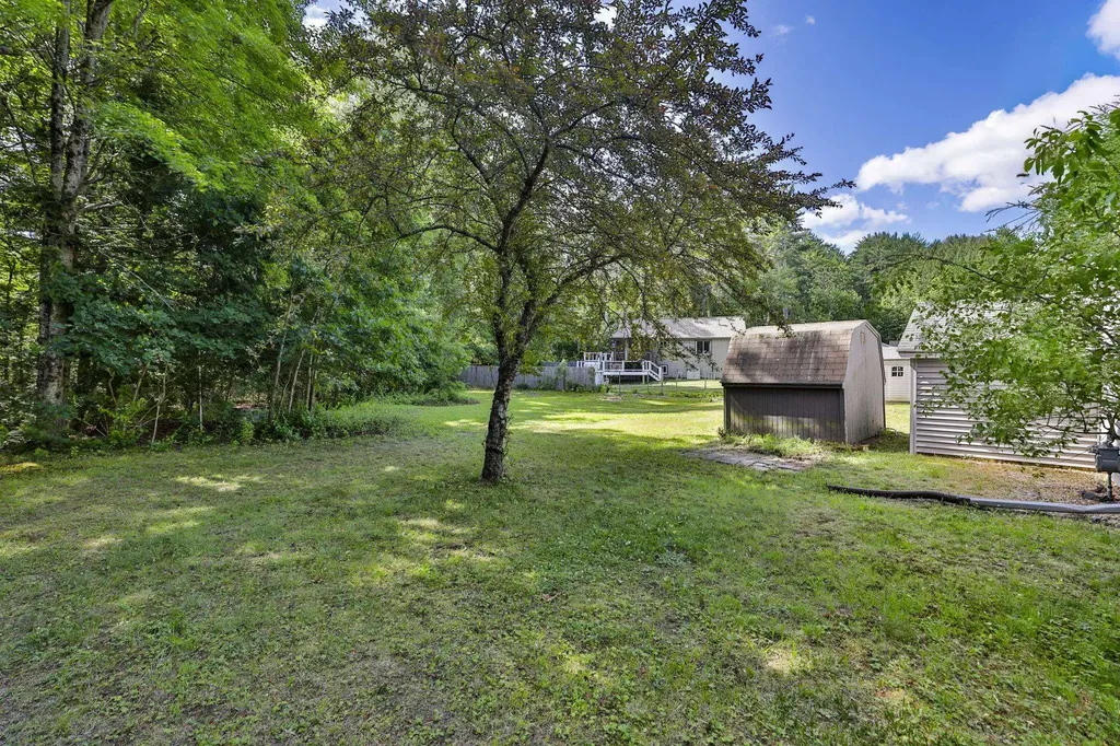3 Friar Tuck Court Merrimack NH 03054