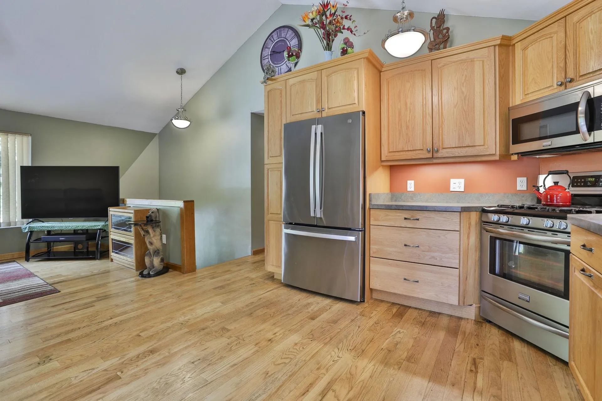 3 Friar Tuck Court Merrimack NH 03054