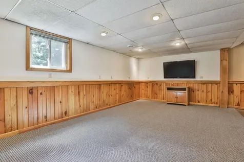 3 Friar Tuck Court Merrimack NH 03054
