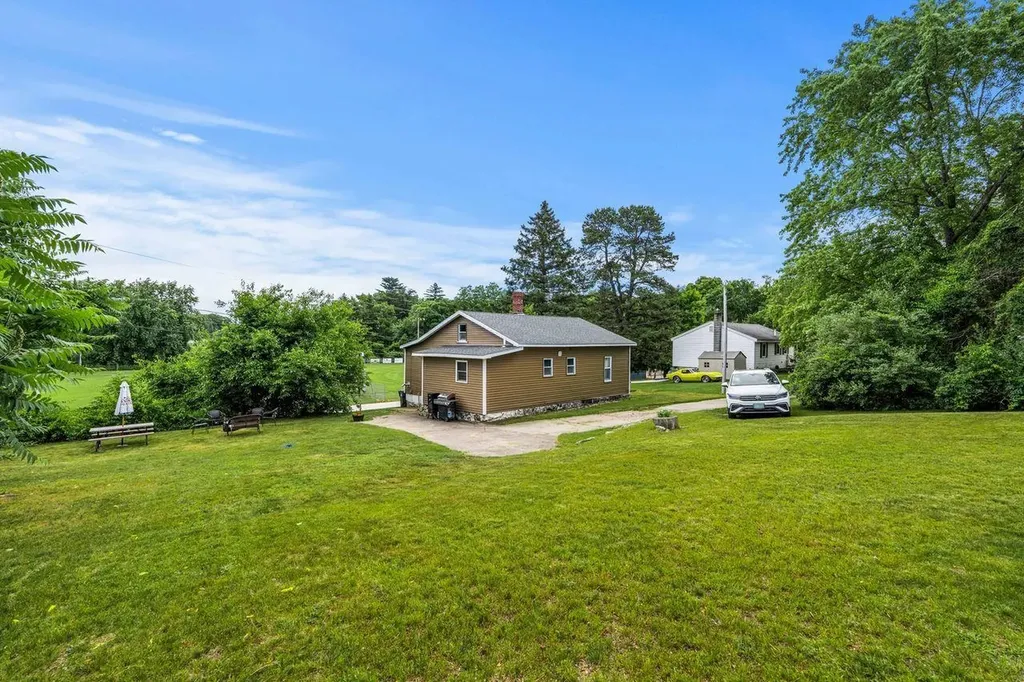 110 Robinson Street Manchester NH 03104