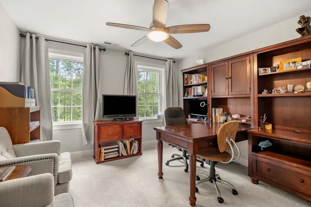30 Pierce Lane Hollis NH 03049