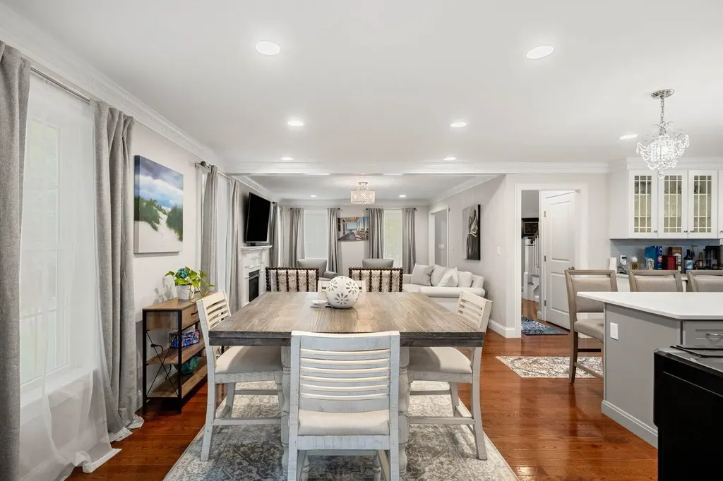30 Pierce Lane Hollis NH 03049