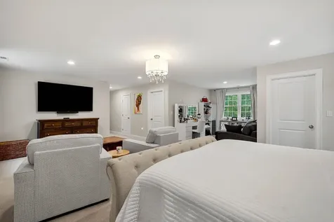 30 Pierce Lane Hollis NH 03049