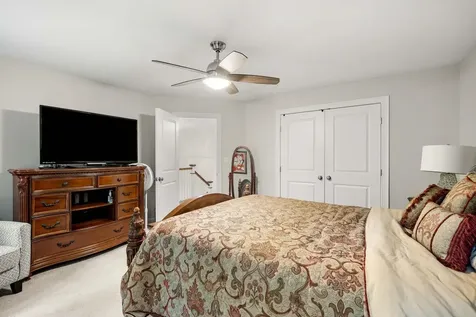 30 Pierce Lane Hollis NH 03049