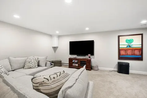 30 Pierce Lane Hollis NH 03049