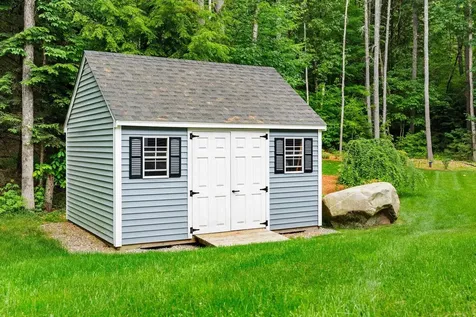 30 Pierce Lane Hollis NH 03049
