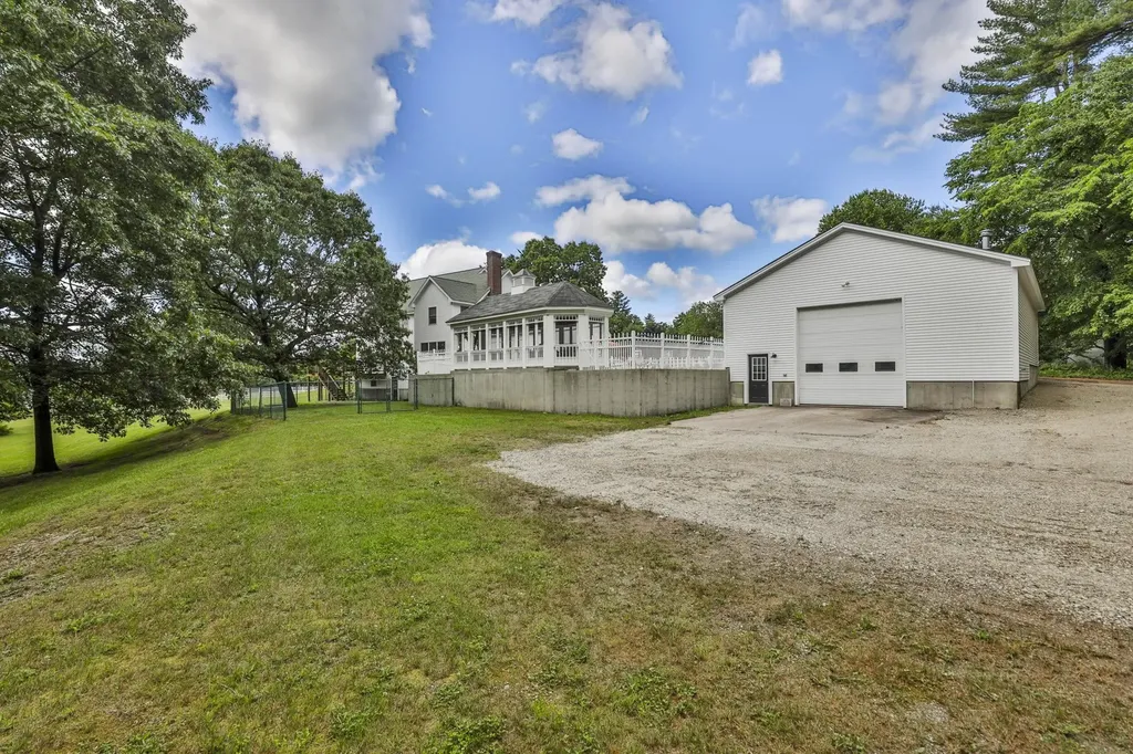 66A Merrimack Road Amherst NH 03031