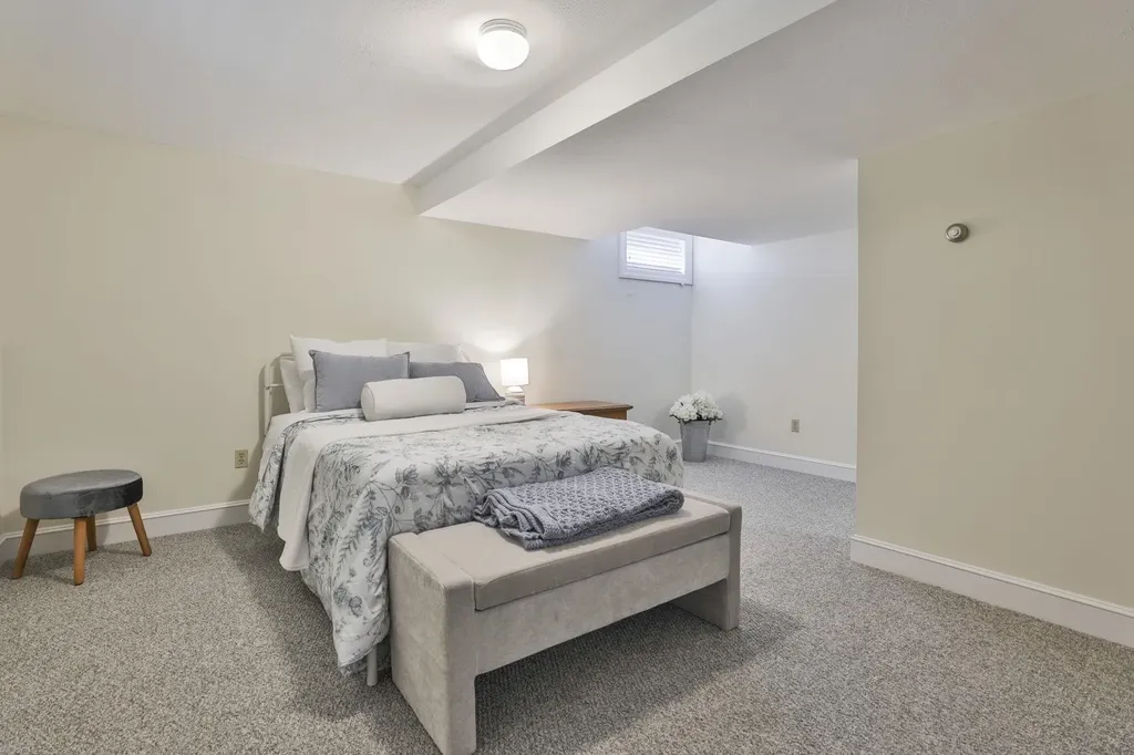 66A Merrimack Road Amherst NH 03031
