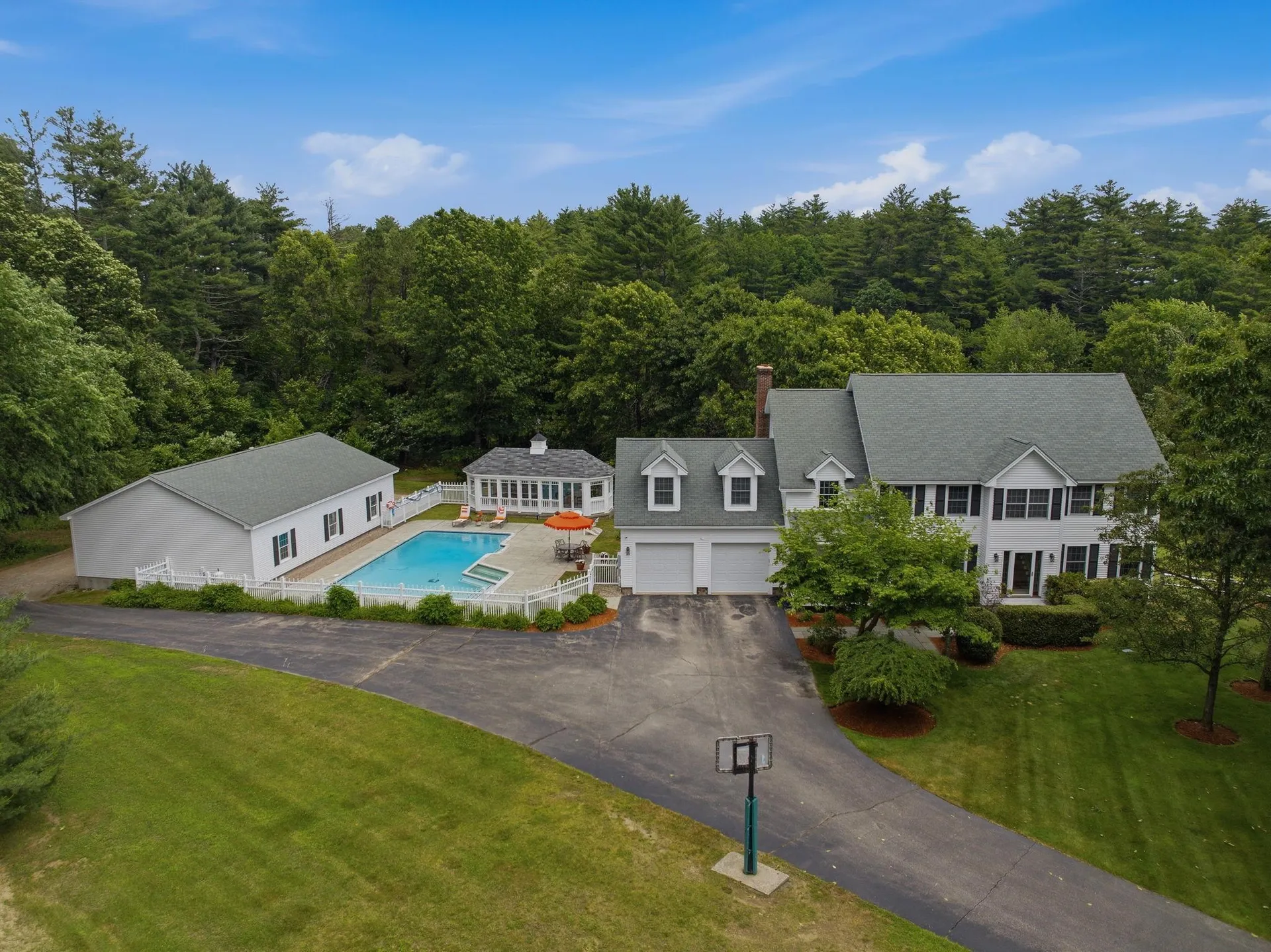 66A Merrimack Road Amherst NH 03031