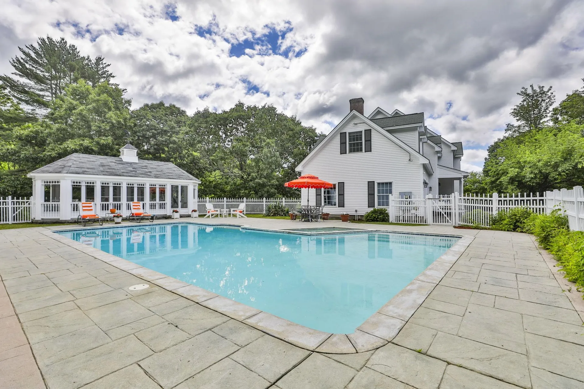 66A Merrimack Road Amherst NH 03031