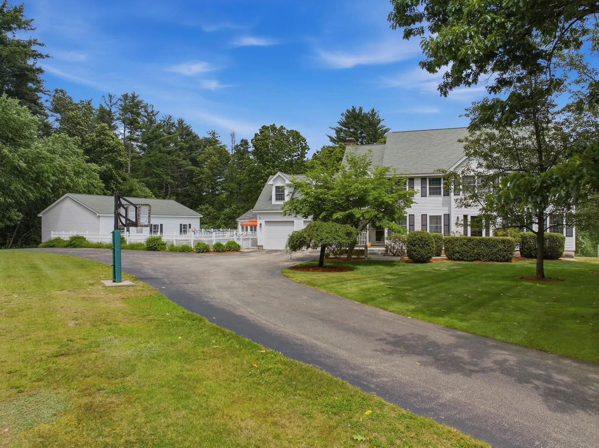 66A Merrimack Road Amherst NH 03031