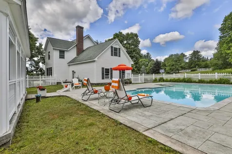 66A Merrimack Road Amherst NH 03031