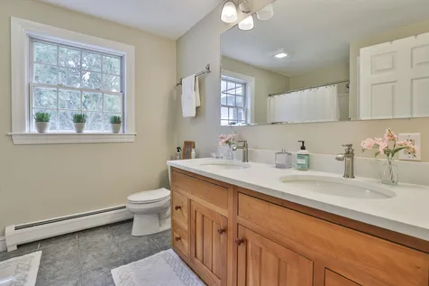 66A Merrimack Road Amherst NH 03031