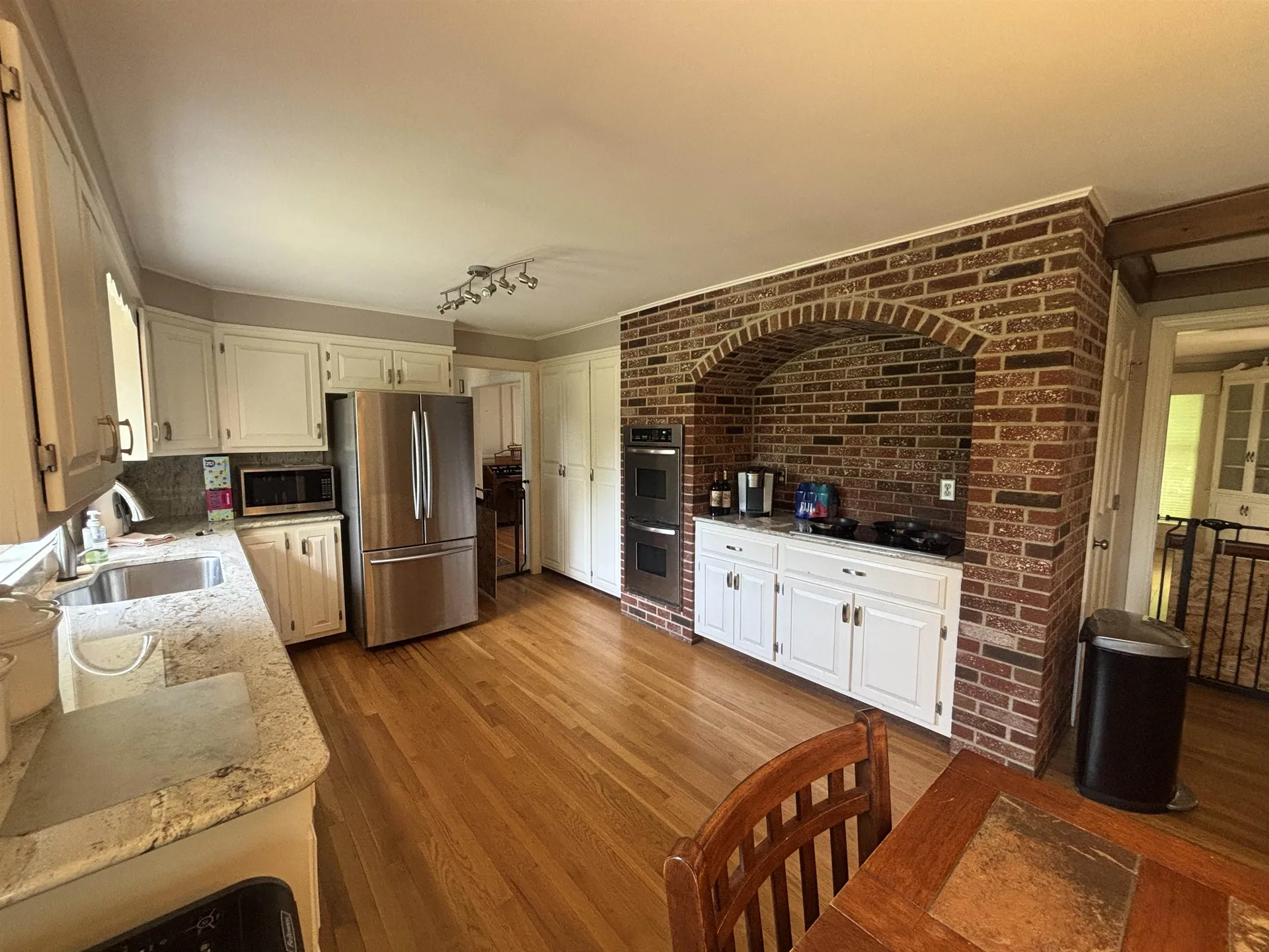439 Exeter Road Hampton NH 03842-1004