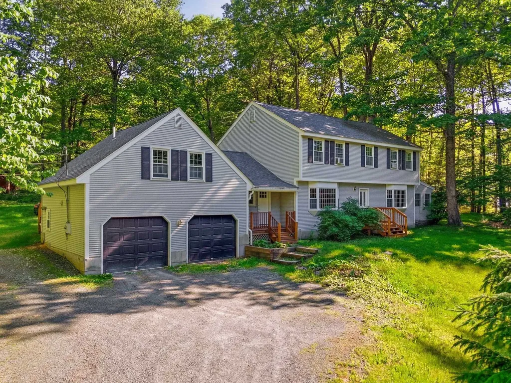 25 Pinneo Hill Road Hanover NH 03755