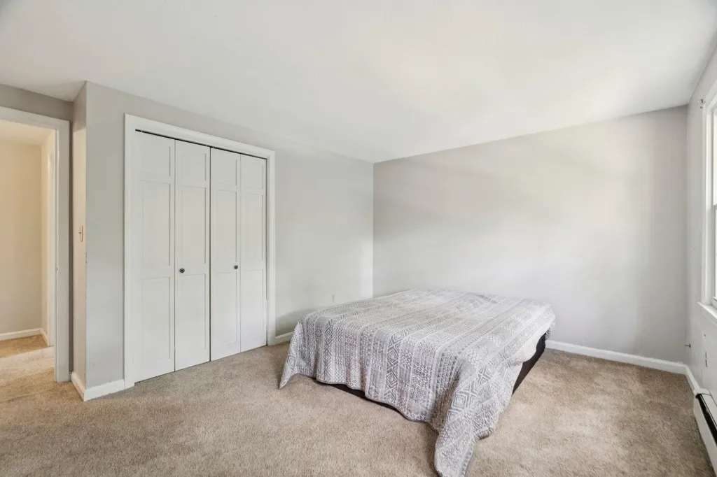 25 Pinneo Hill Road Hanover NH 03755