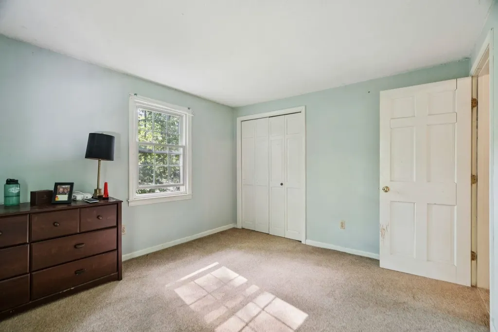 25 Pinneo Hill Road Hanover NH 03755