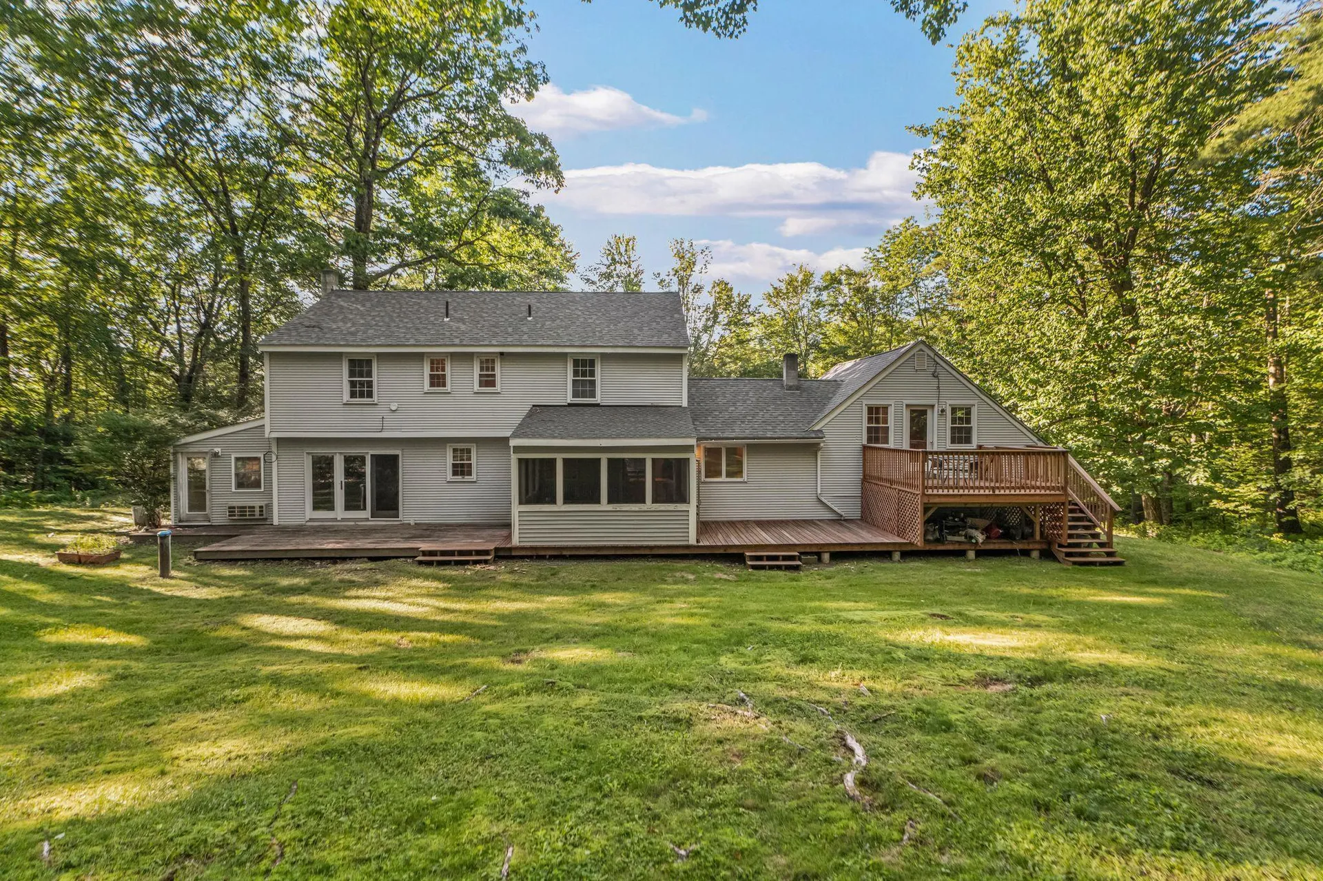 25 Pinneo Hill Road Hanover NH 03755