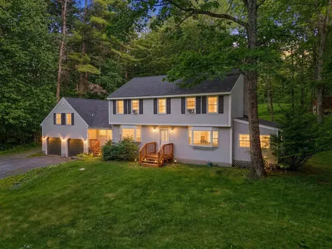 25 Pinneo Hill Road Hanover NH 03755