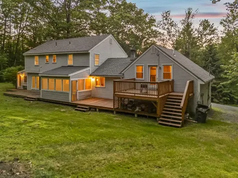 25 Pinneo Hill Road Hanover NH 03755