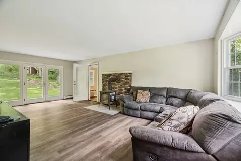 25 Pinneo Hill Road Hanover NH 03755