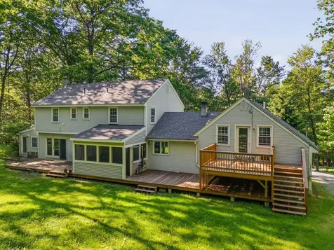 25 Pinneo Hill Road Hanover NH 03755