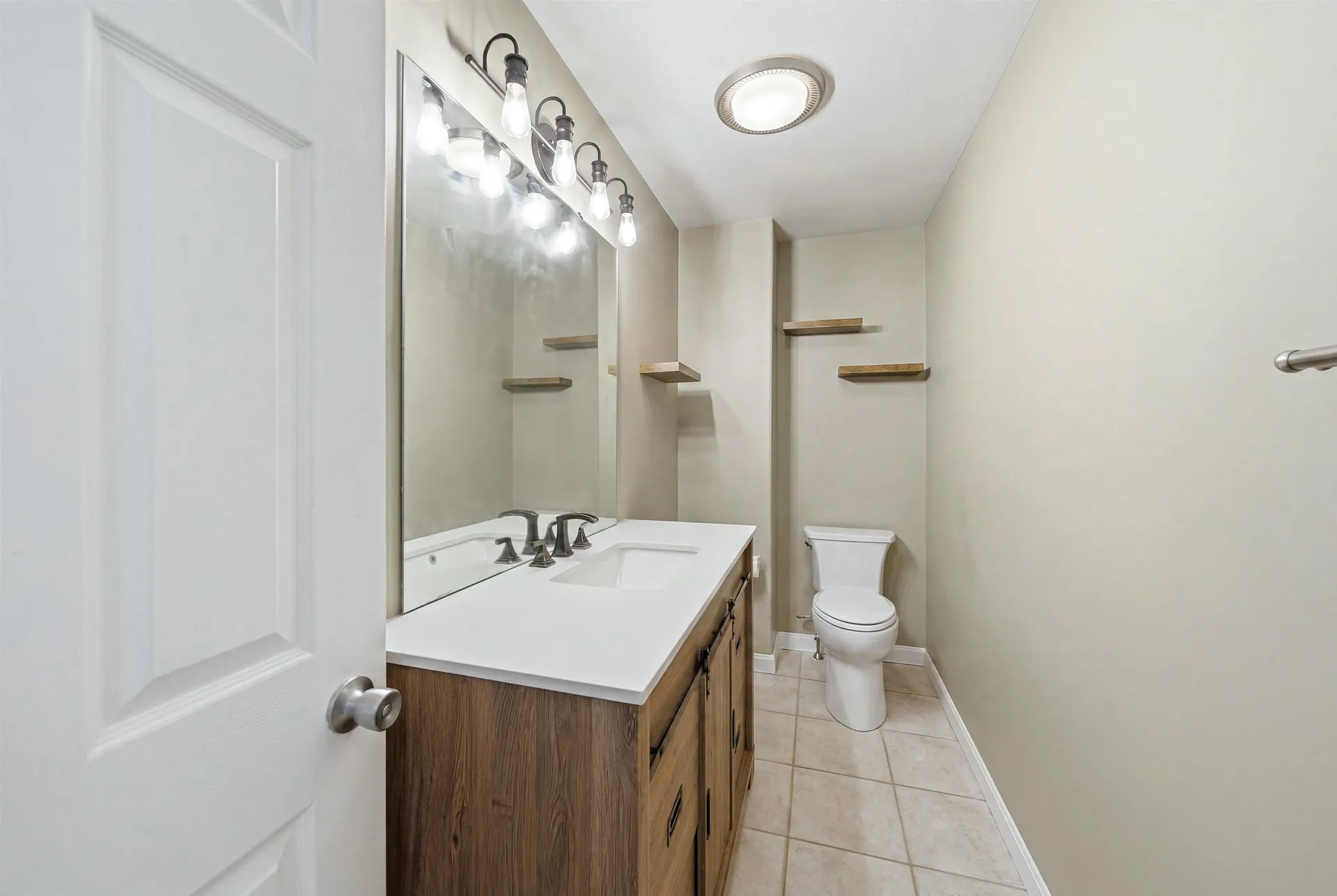 12 Lamprey Street Newmarket NH 03857