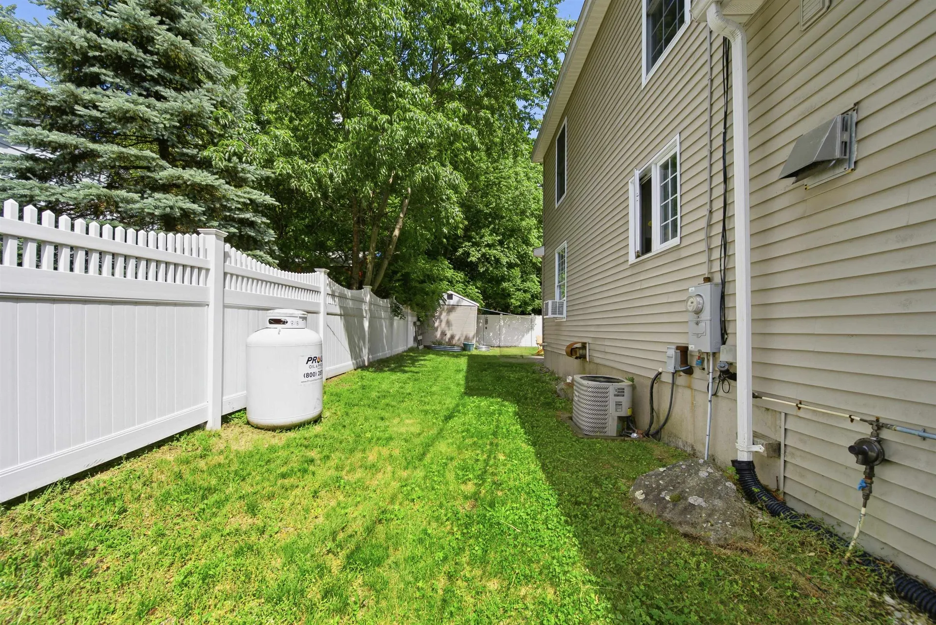 12 Lamprey Street Newmarket NH 03857