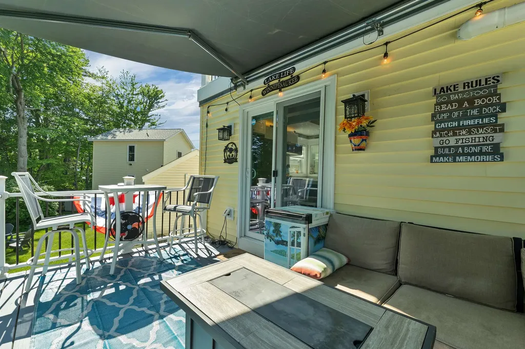 144 Lake Street Laconia NH 03246-2130