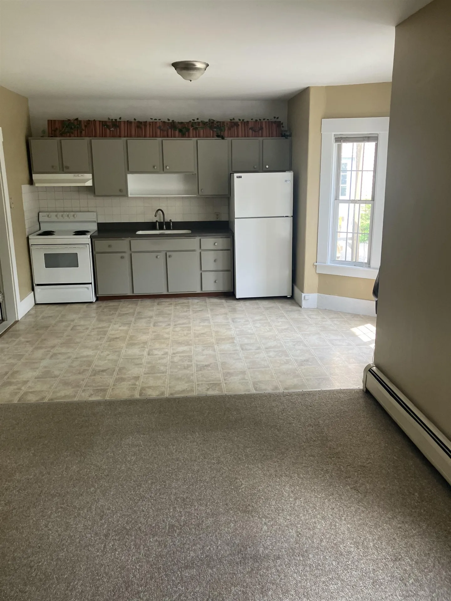104 Hall Street Henniker NH 03242