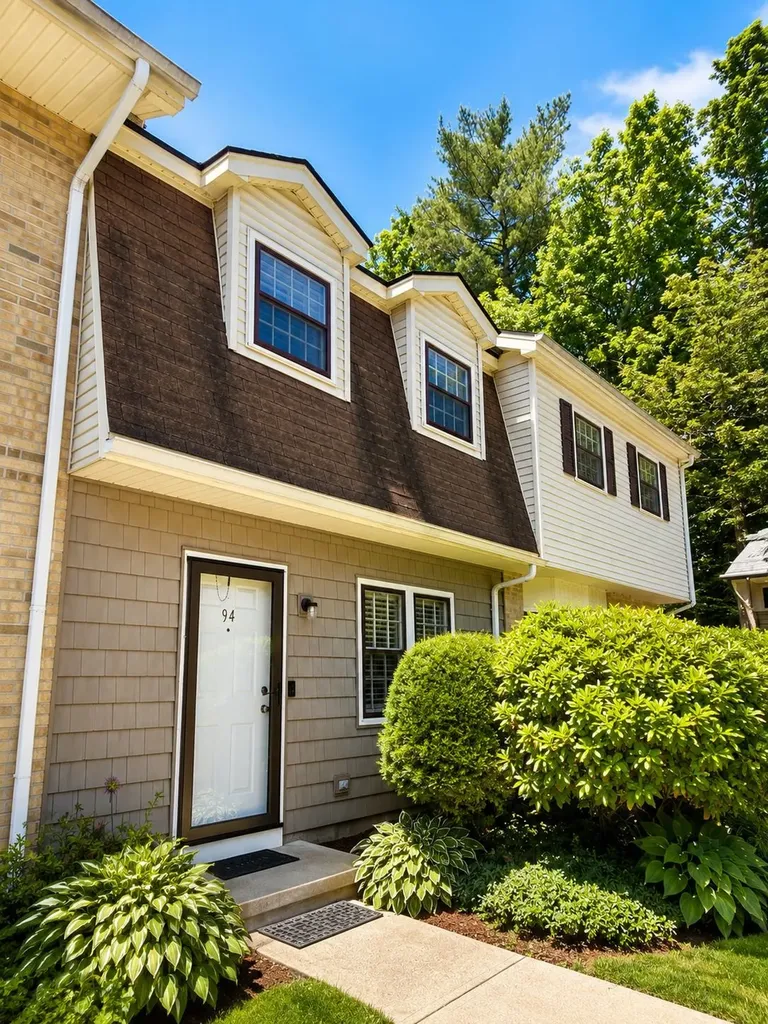 94 Golfview Drive Manchester NH 03102