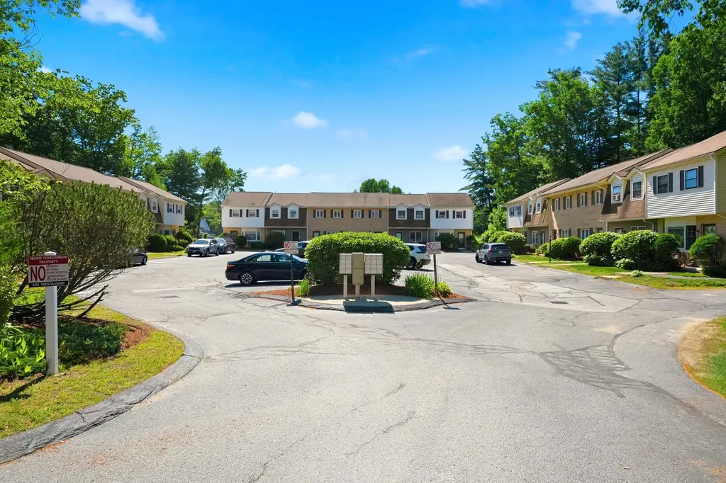 94 Golfview Drive Manchester NH 03102