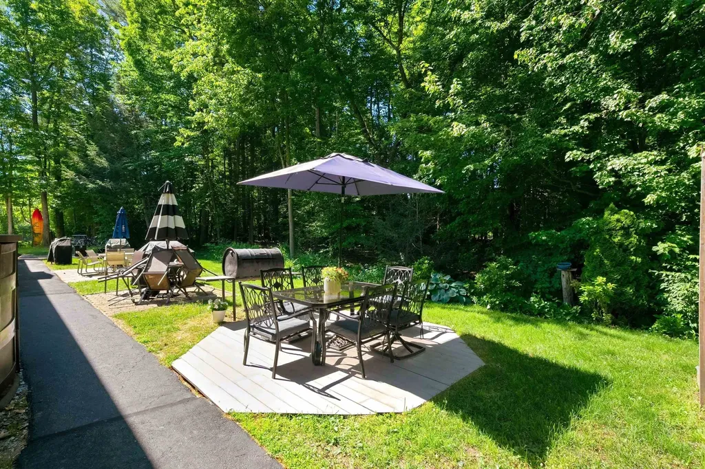 94 Golfview Drive Manchester NH 03102