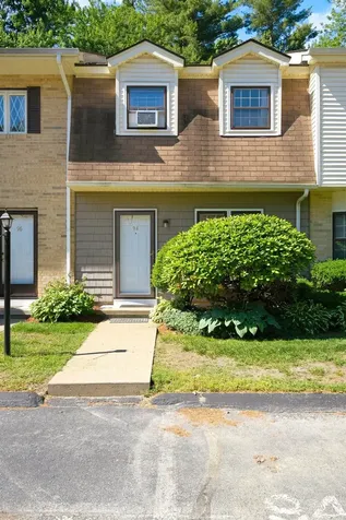 94 Golfview Drive Manchester NH 03102