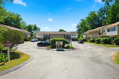 94 Golfview Drive Manchester NH 03102