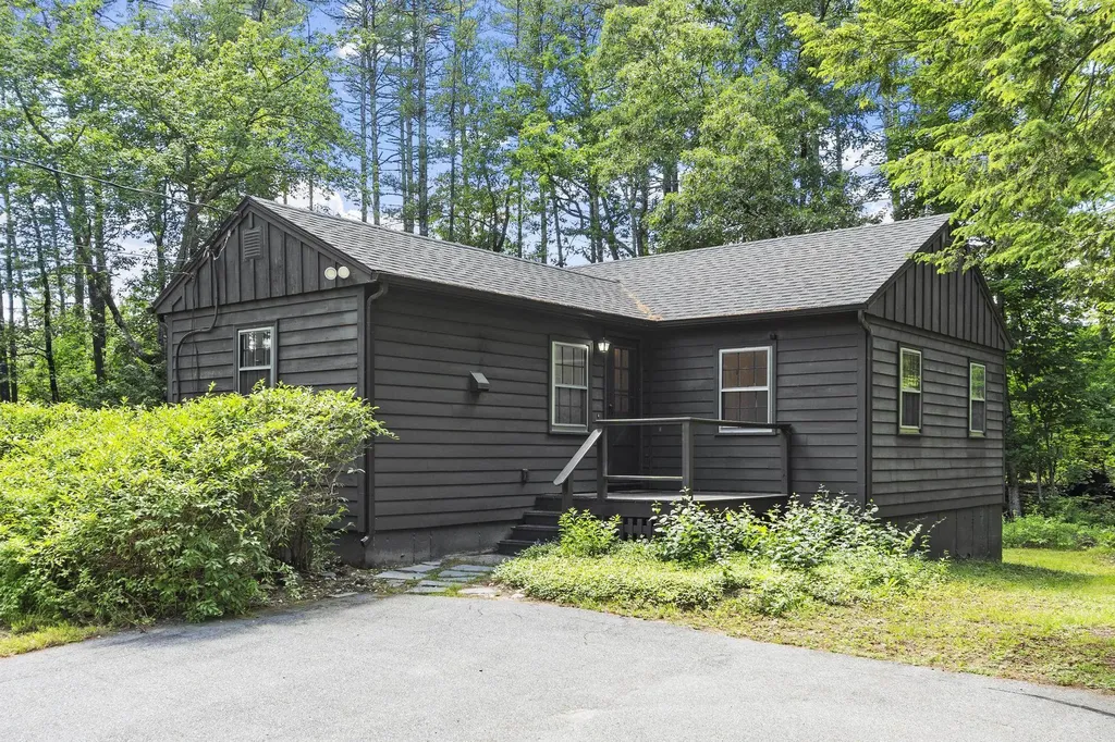 12 Bohanon Bridge Road Brookline NH 03033
