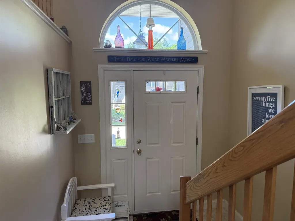 7 Maplevale Road East Kingston NH 03827