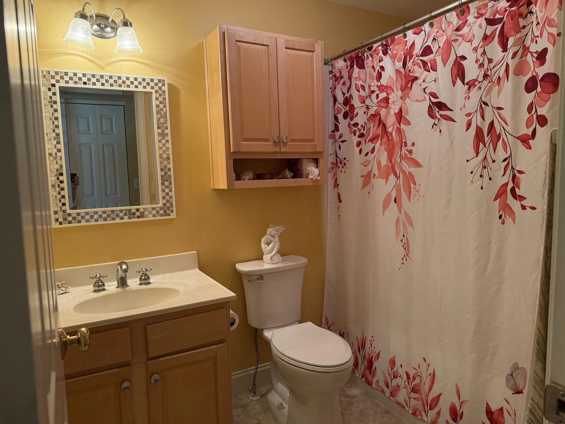 7 Maplevale Road East Kingston NH 03827