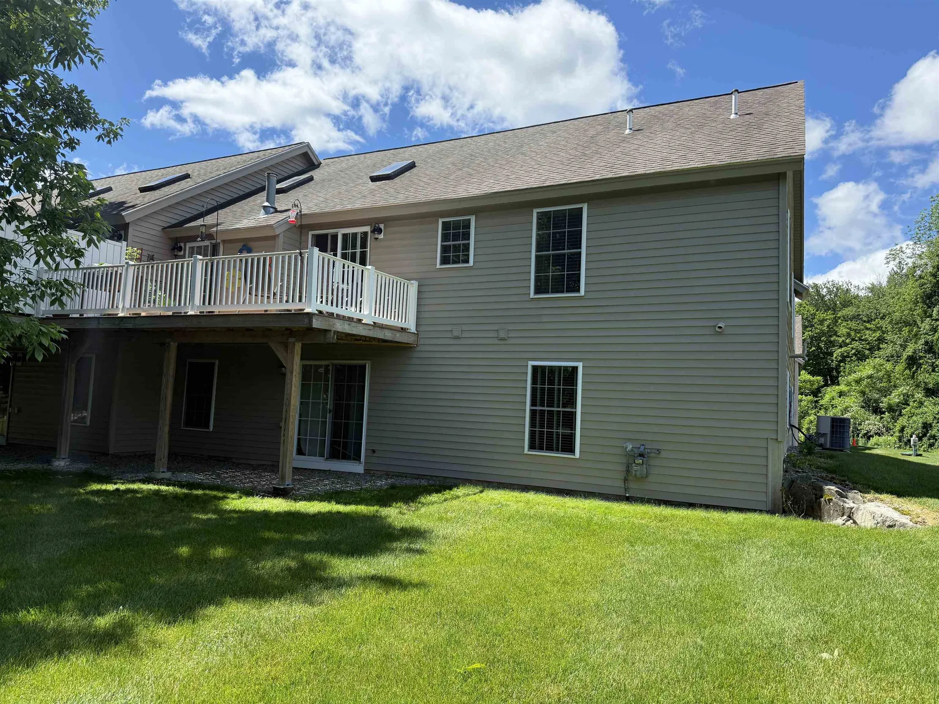 7 Maplevale Road East Kingston NH 03827
