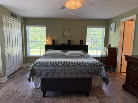 7 Maplevale Road East Kingston NH 03827