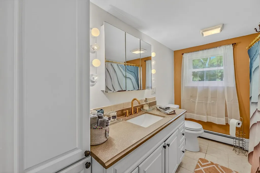 59 Bishop Street Littleton NH 03561