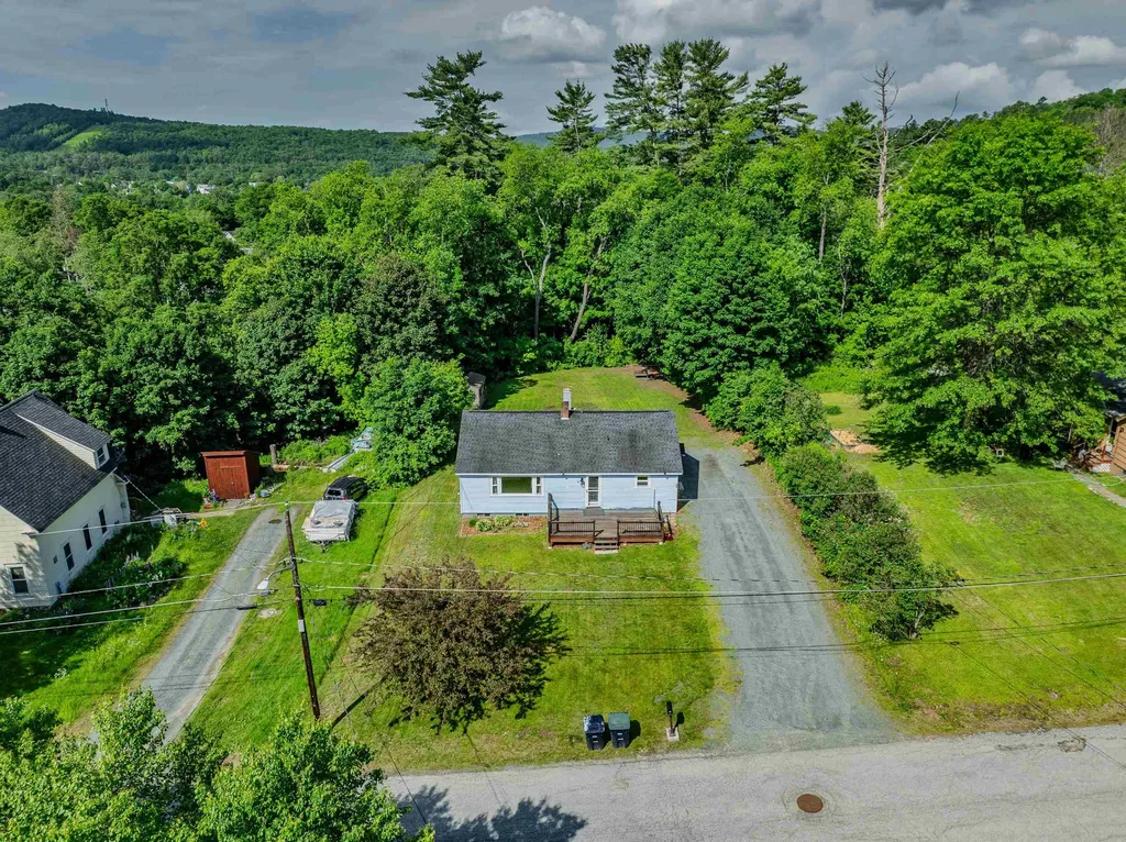 59 Bishop Street Littleton NH 03561
